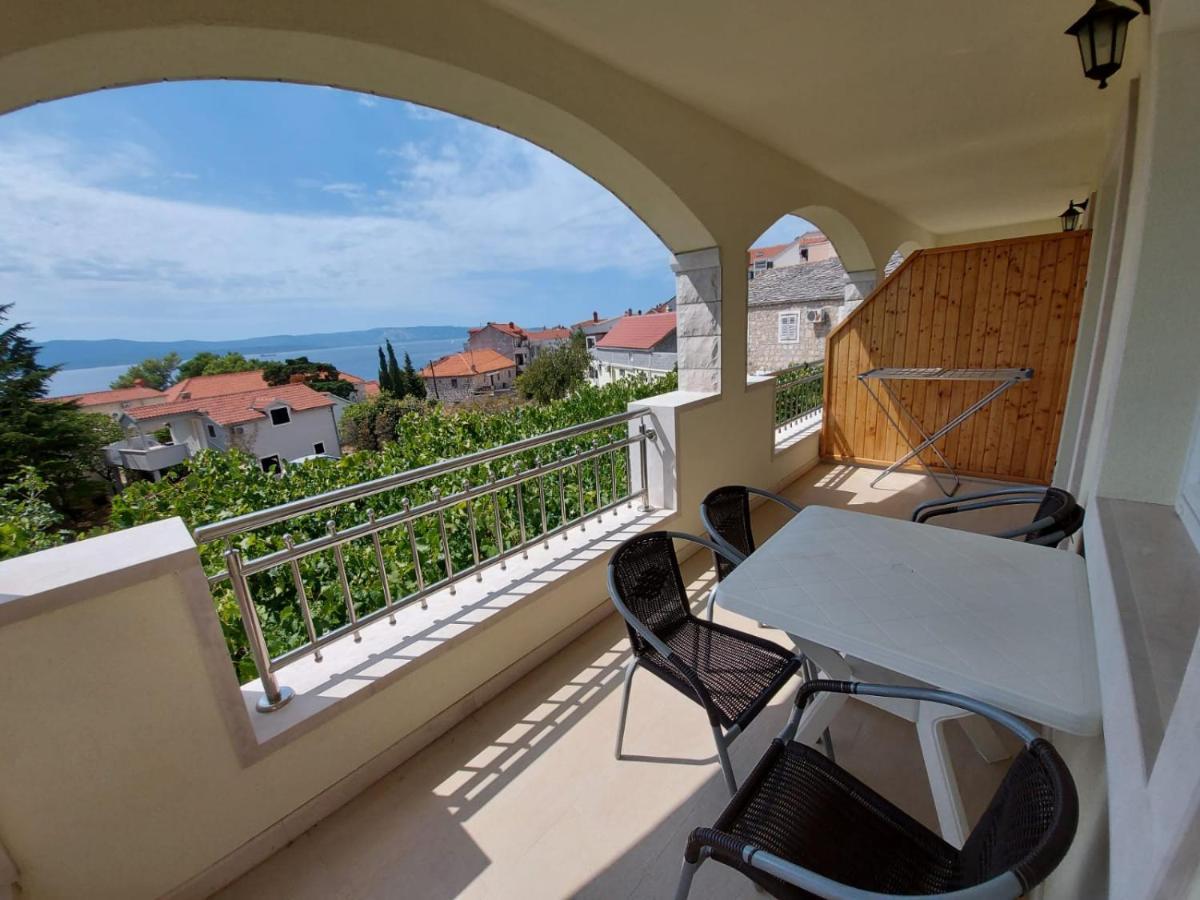 Apartments Gojevic Bol Exterior photo