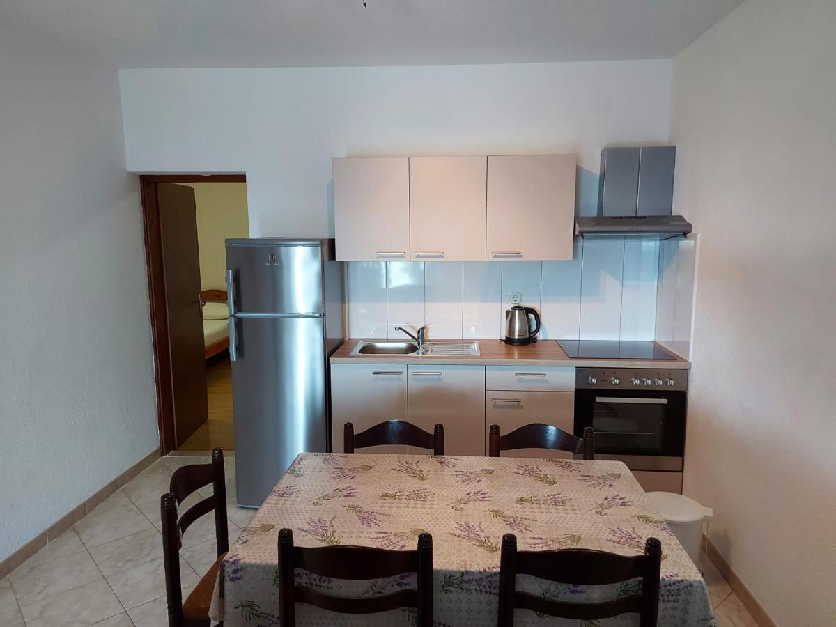 Apartments Gojevic Bol Exterior photo
