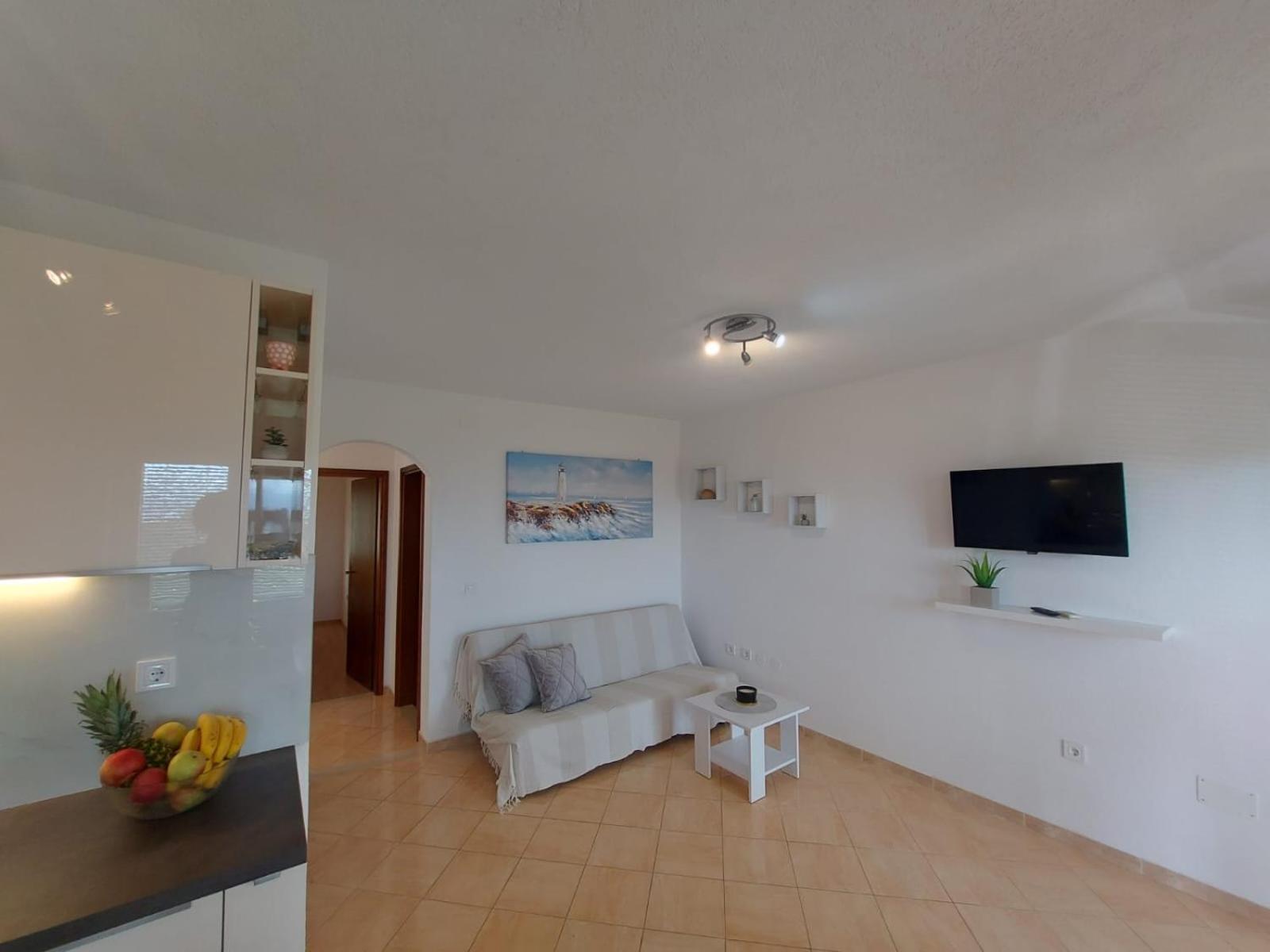 Apartments Gojevic Bol Exterior photo