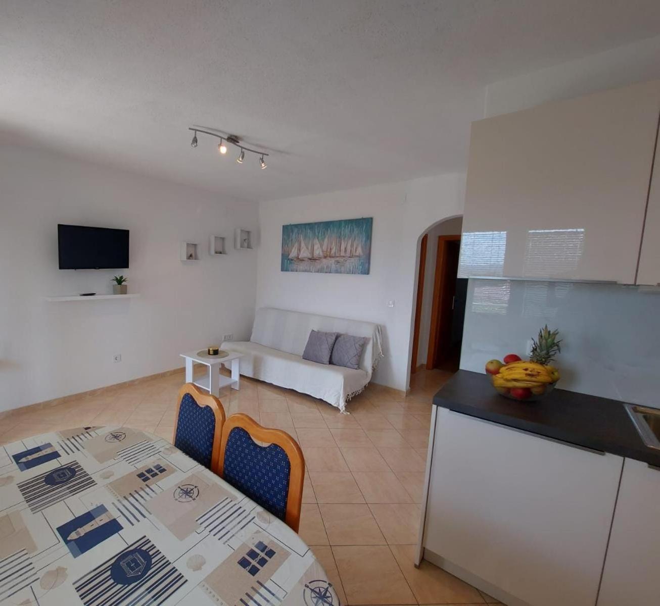 Apartments Gojevic Bol Exterior photo